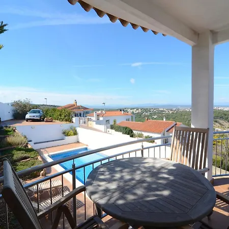 Garbinell With Five In Lescala Villa *